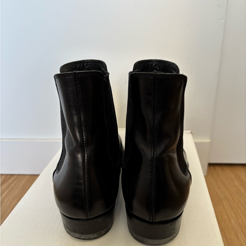 Saint Laurent Paris Wyatt Chelsea Boots in Smooth Leather - Picture 5 of 8